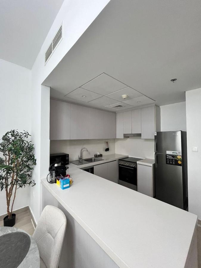 2bhk Canal View near Ferrari World and Sea World - 4