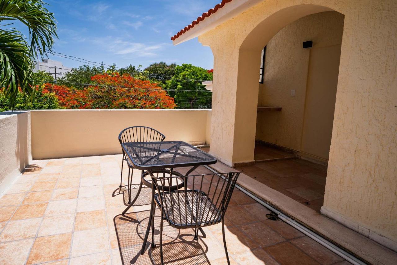Private Terrace Suite with Park View Casa Jurel - 2