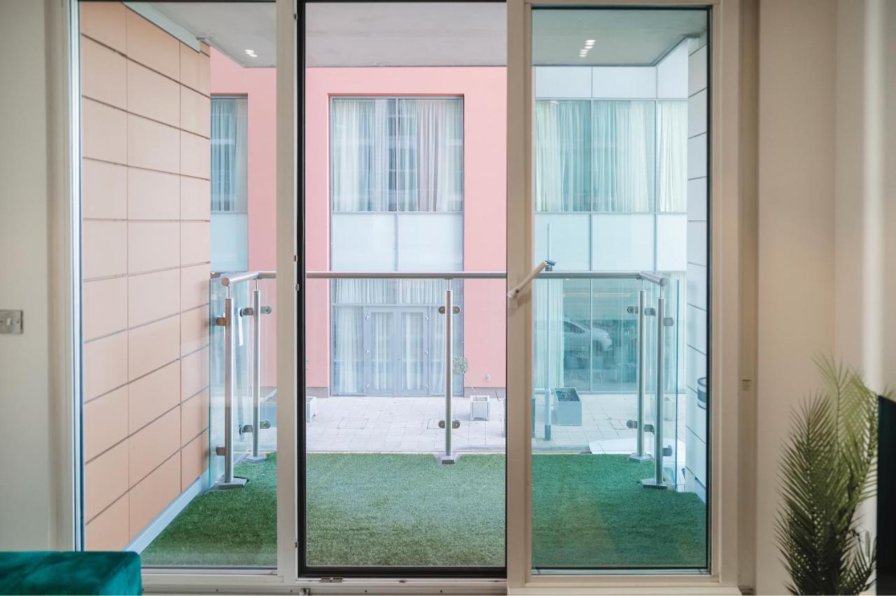 The Oxygen Apartment near Canary Wharf, Excel & O2 - 3