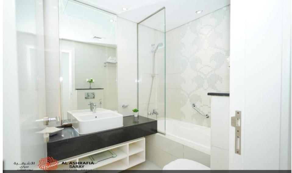 Dreamstay 2 BR in Business Bay - 3