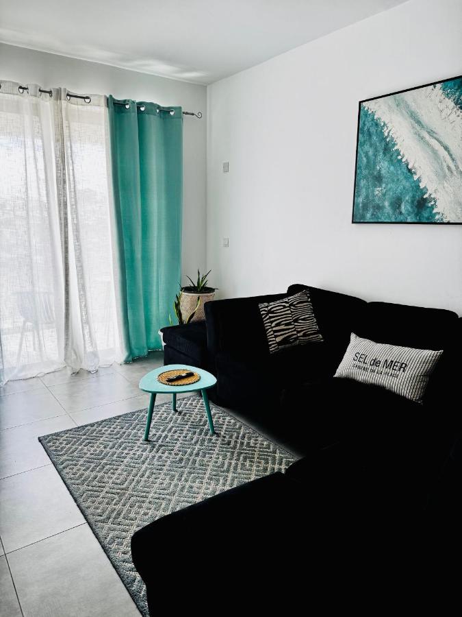 Sandstone Apartment a walk to the beach - 4