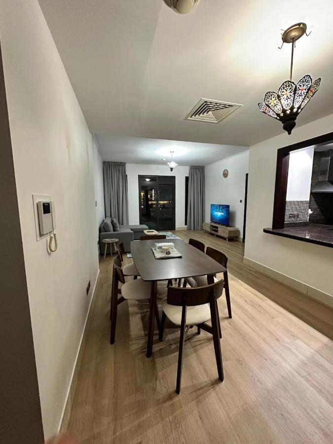 5 Star Burj Khalifa View Spacious 2BR Next to Dubai Mall - 5