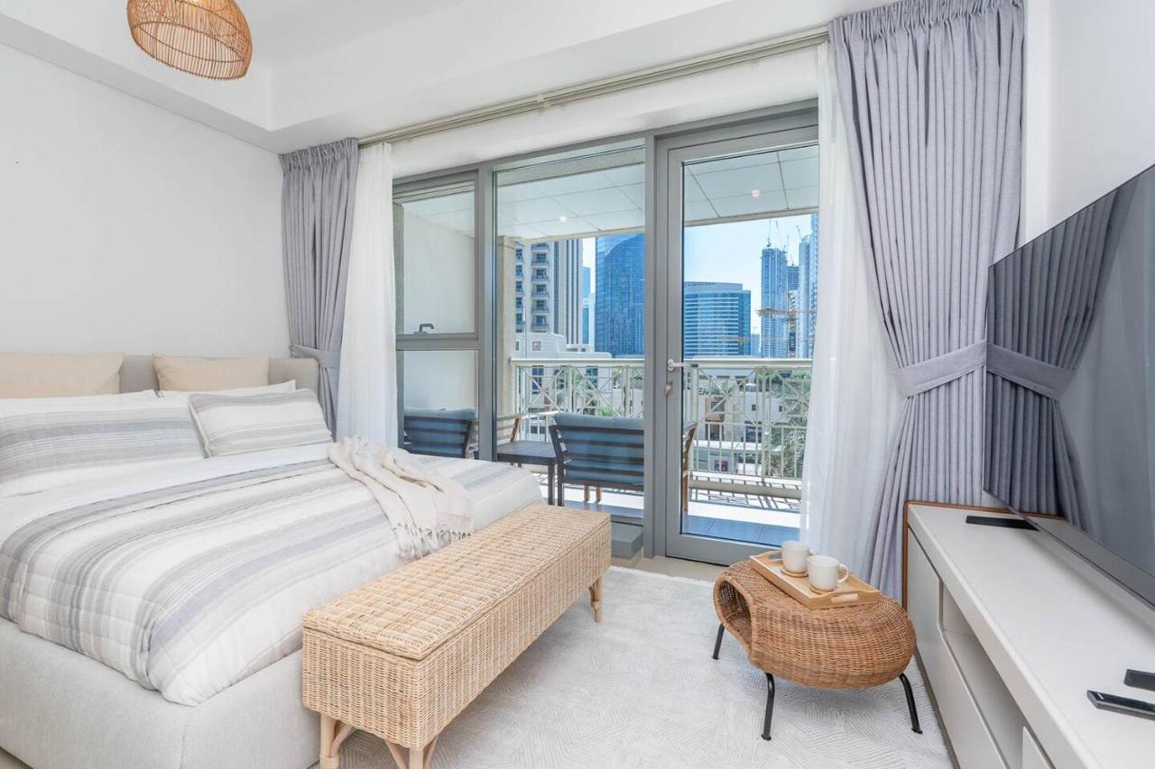 RBA Holidays - Luxury Studio near Burj Khalifa - Downtown Dubai - 2