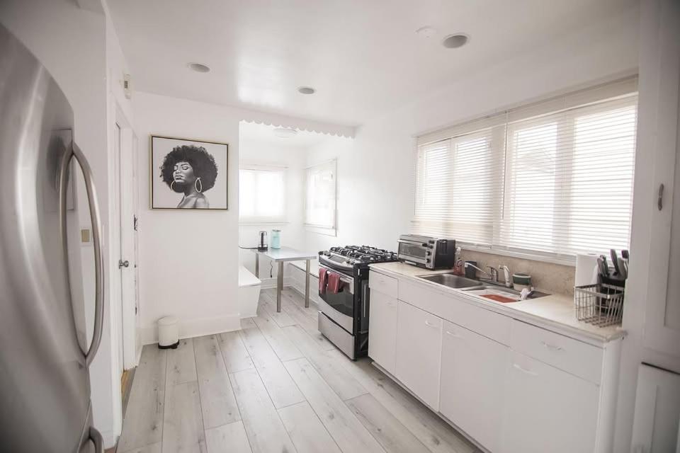 Private Room in East Hollywood - 4