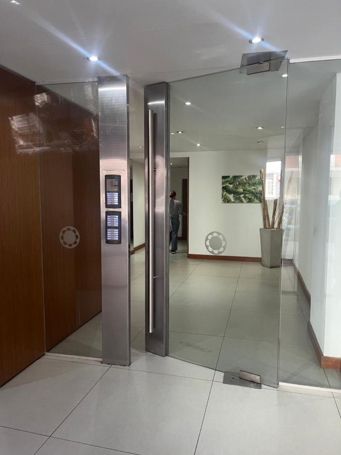 Depto con terraza propia y parrilla - 4