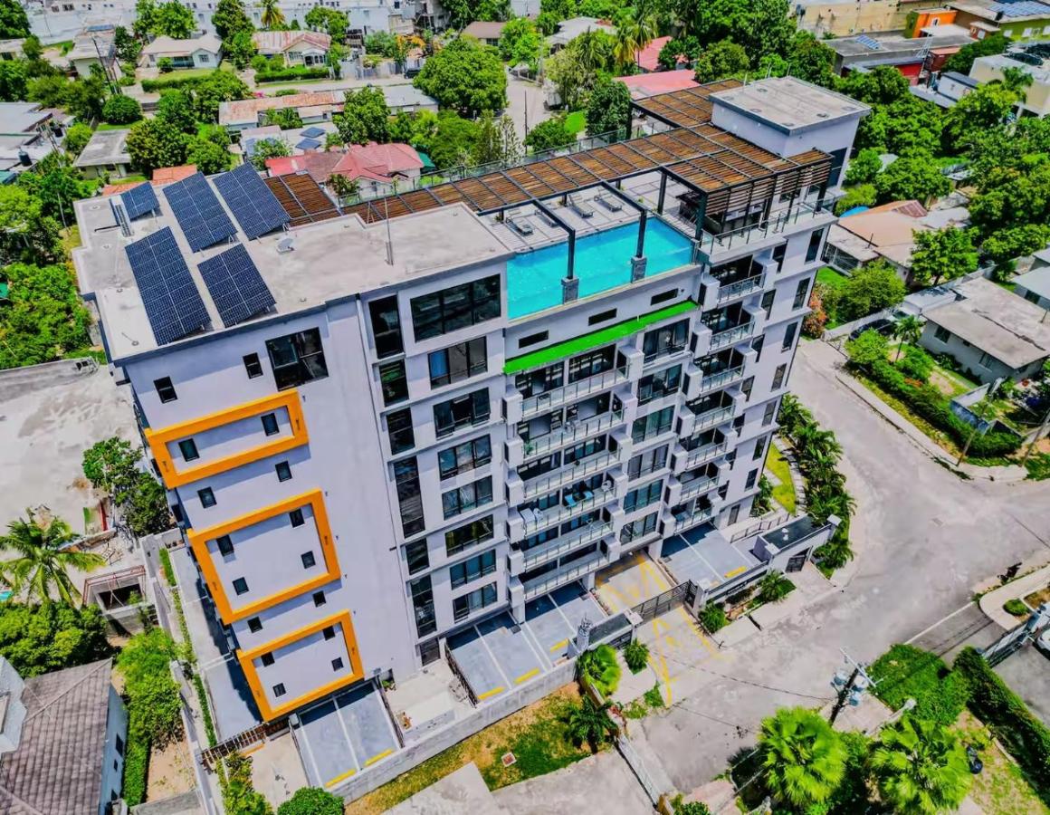 2BR Condo with Rooftop Pool - G28 - 2