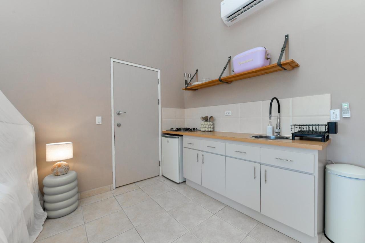 Moderne studio Sun dichtbij de zee met zwembad - 4