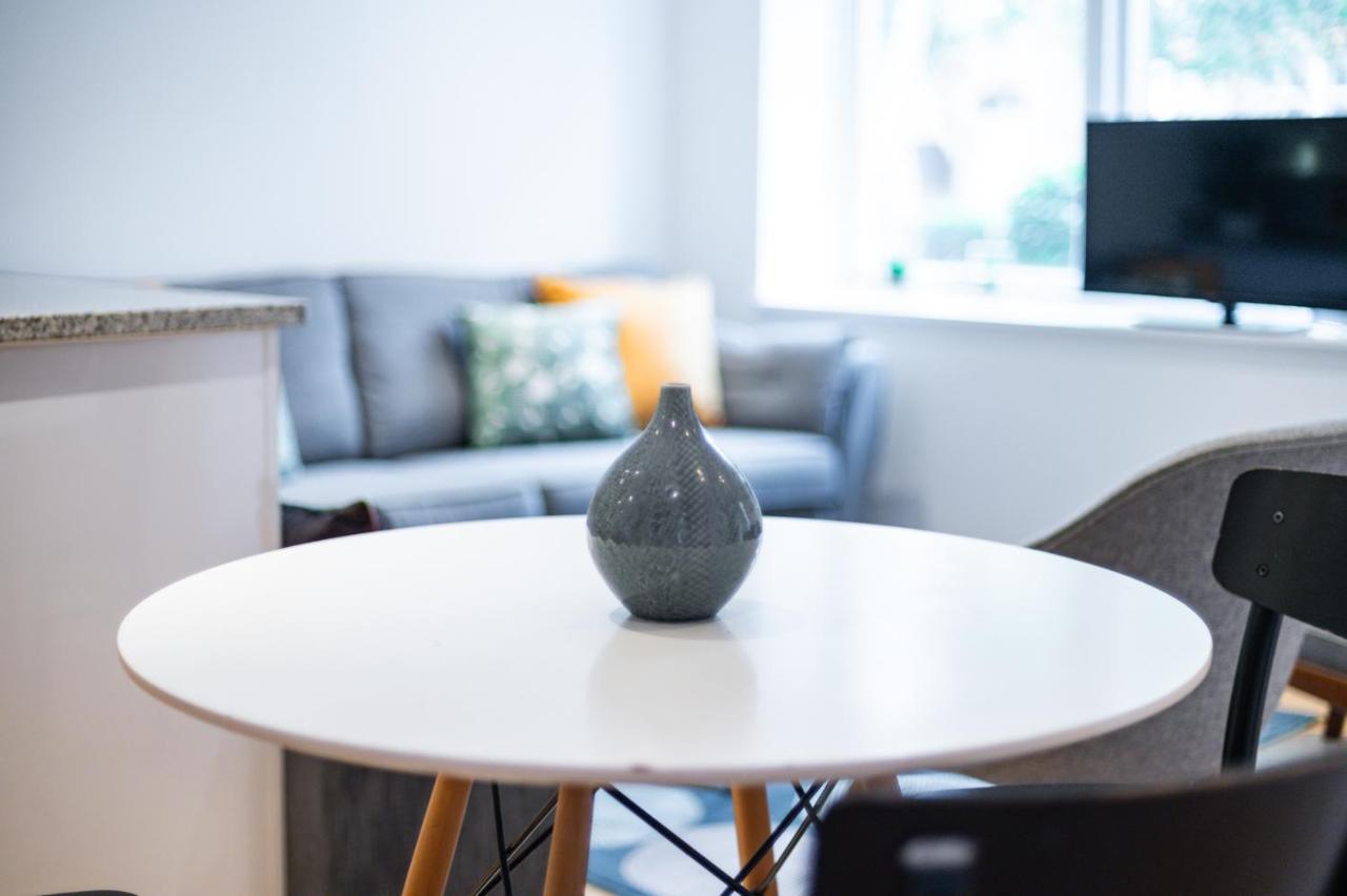 Large Bright 4-Bedroom Flat, heart of Shoreditch, large balcony - 5