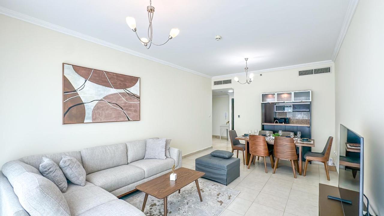 Relaxing Marina View Stay, Walk to Beach & Mall - 27AB02 - 4