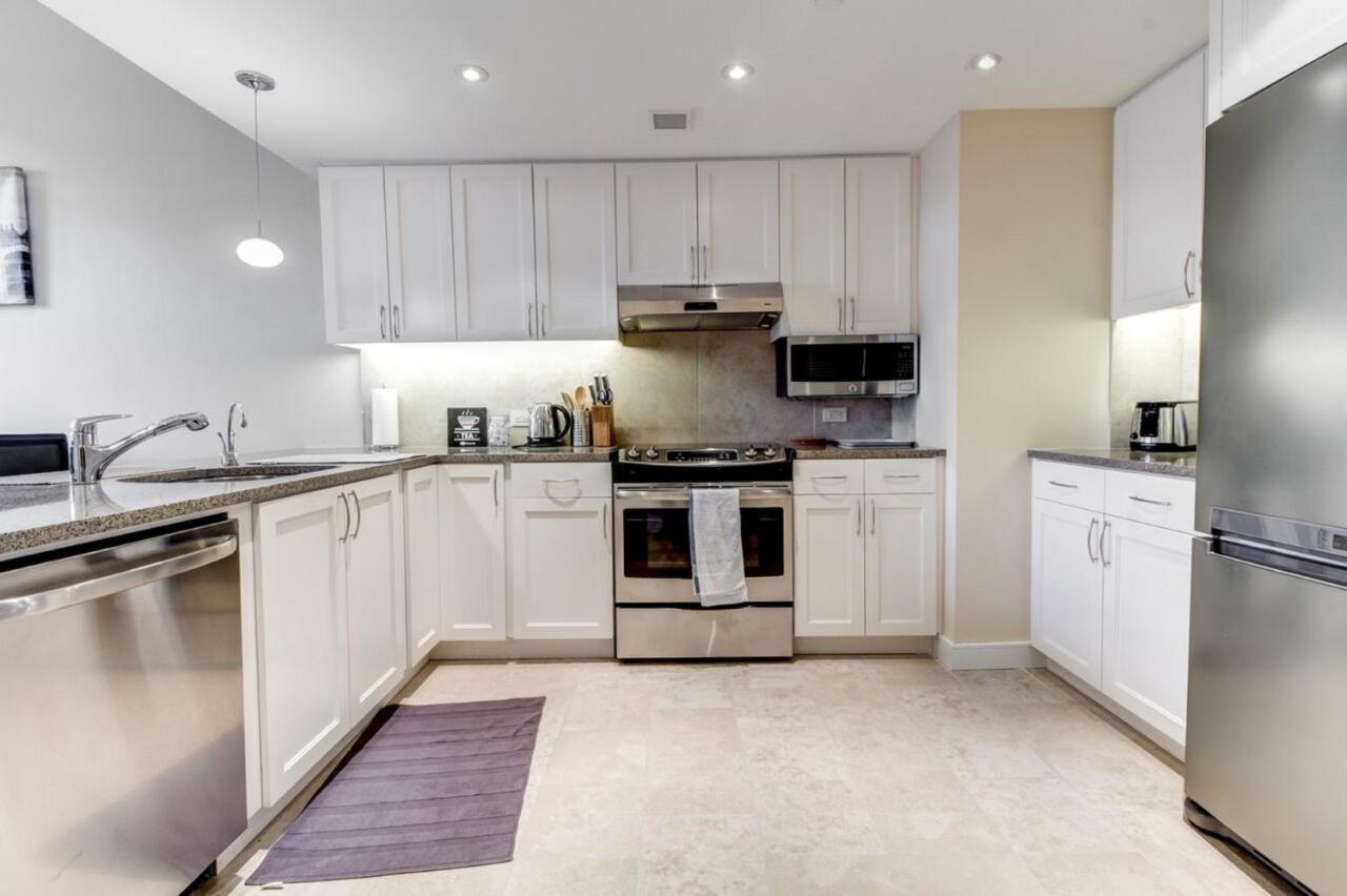 Heaven on Washington Fully Furnished Apartments — photo 20