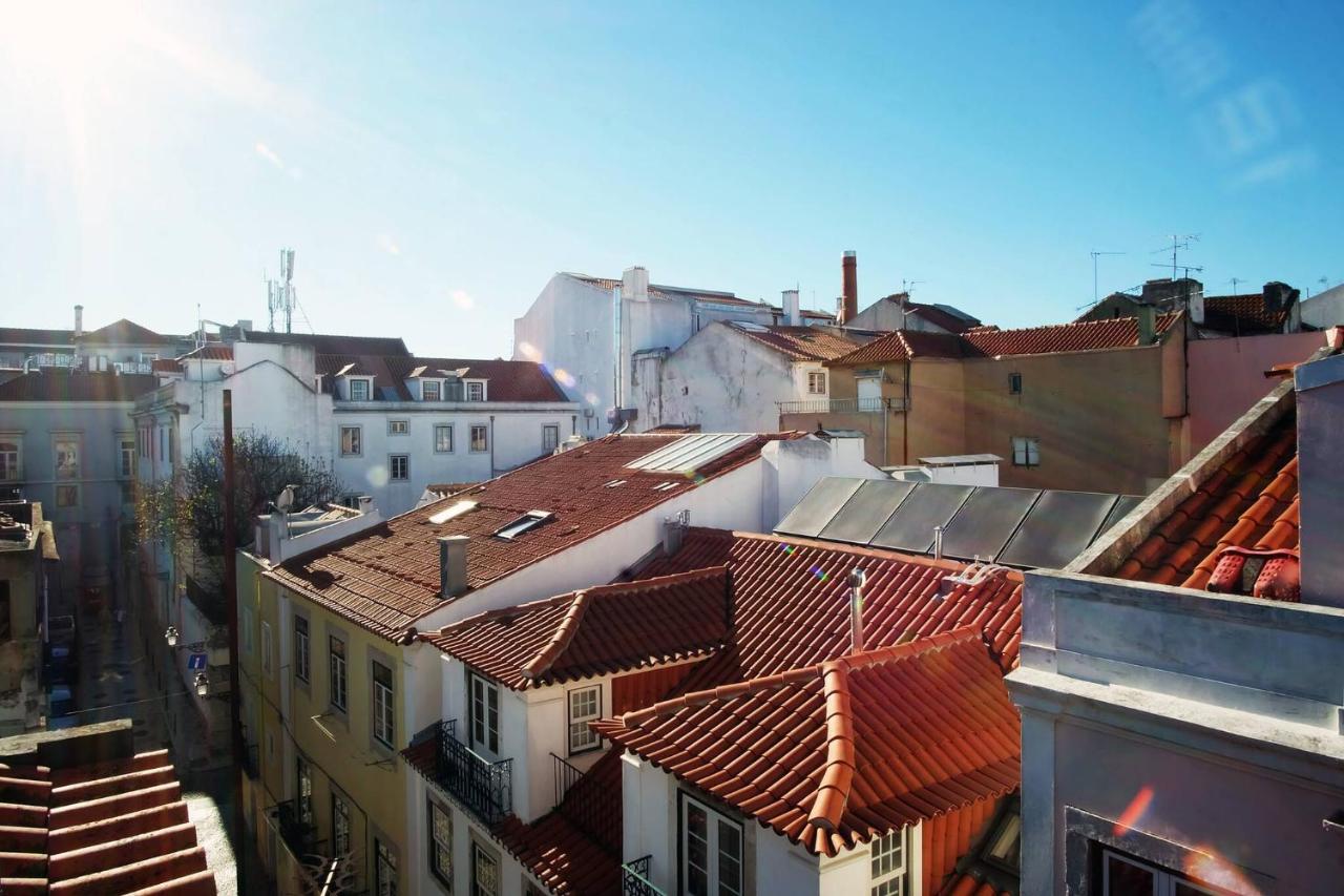 BH4E Spacious 3-Bedroom Apartment with Natural Light & Stunning Views in Bairro Alto! - 4