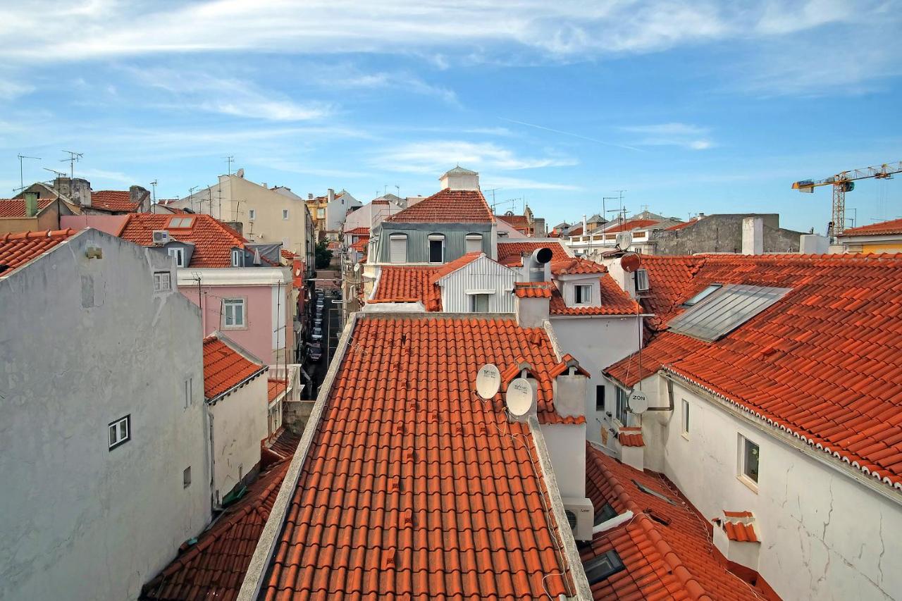 BH4D Sunny 4th Floor Apartment with Stunning Views in Bairro Alto - Lisbon Downtown - 4