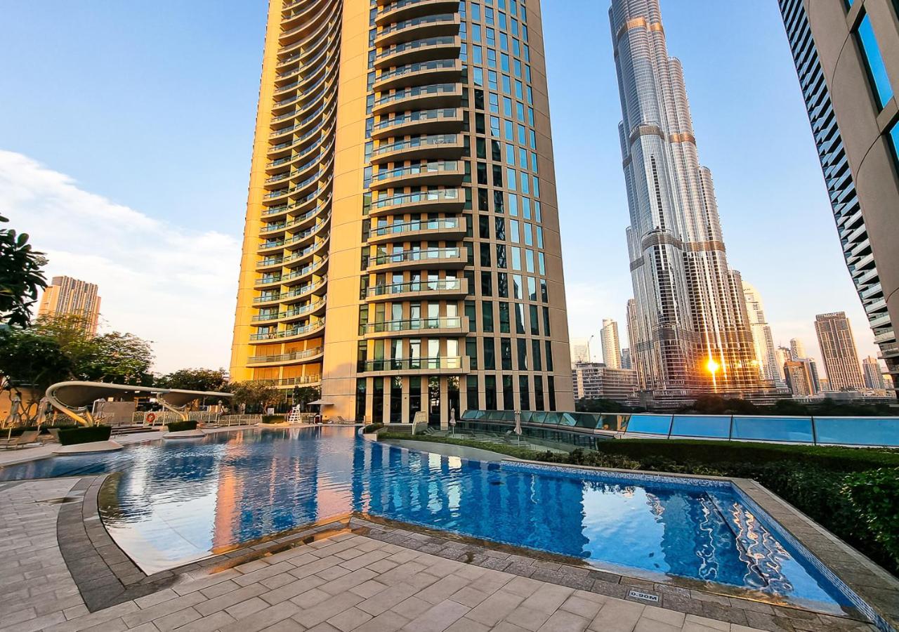 Royal Vista - Luxury 2BR Apartment with Burj Khalifa View at Burj Vista - Downtown - 4