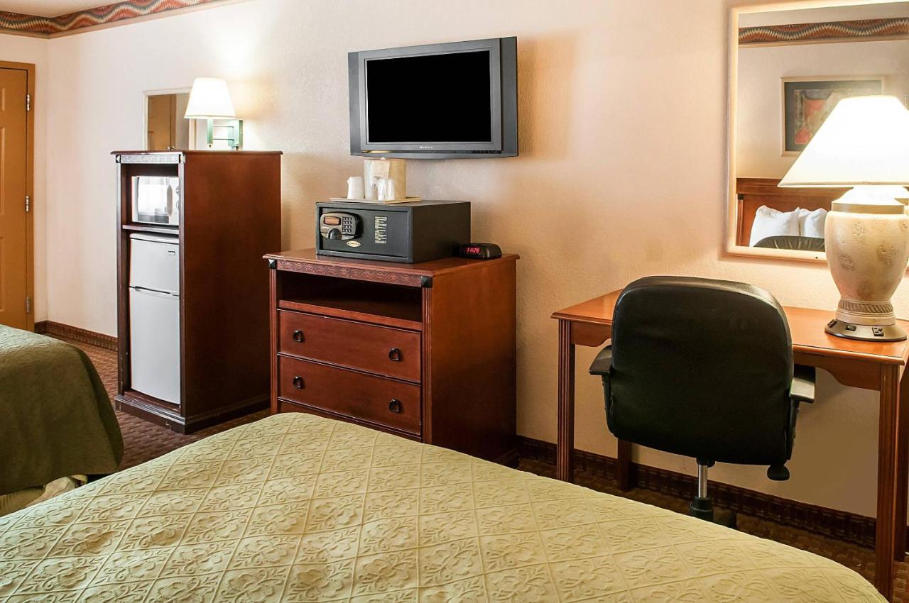 Plaza Suites — photo 5