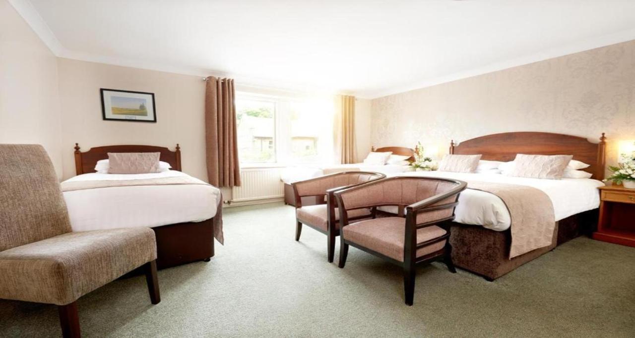 Family Room with One Double Bed and One Single Bed - Non-Smoking