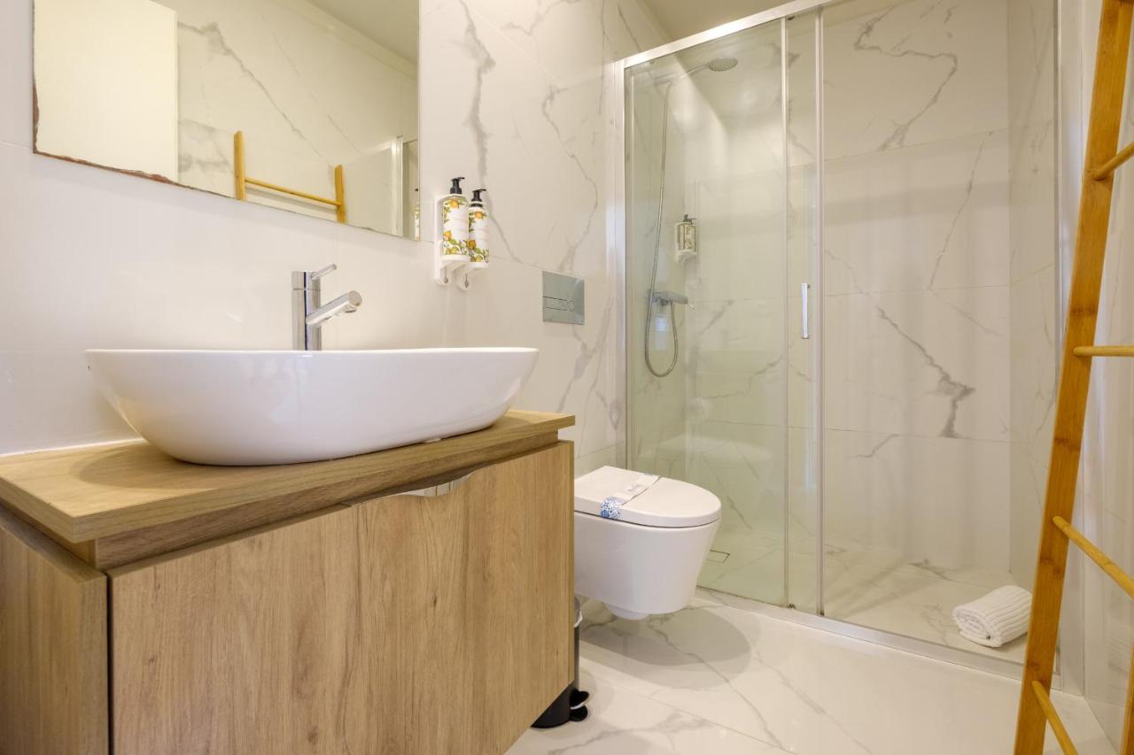 Magnolia 5 Luxury with AC Metro Downtown Porto - 5