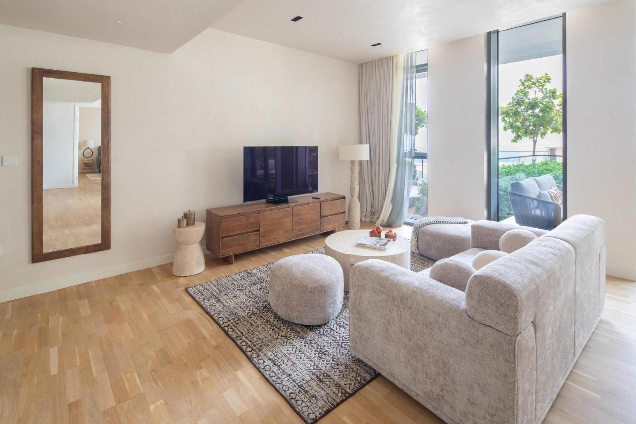 Frank Porter - Bluewaters Residences 5 - 4