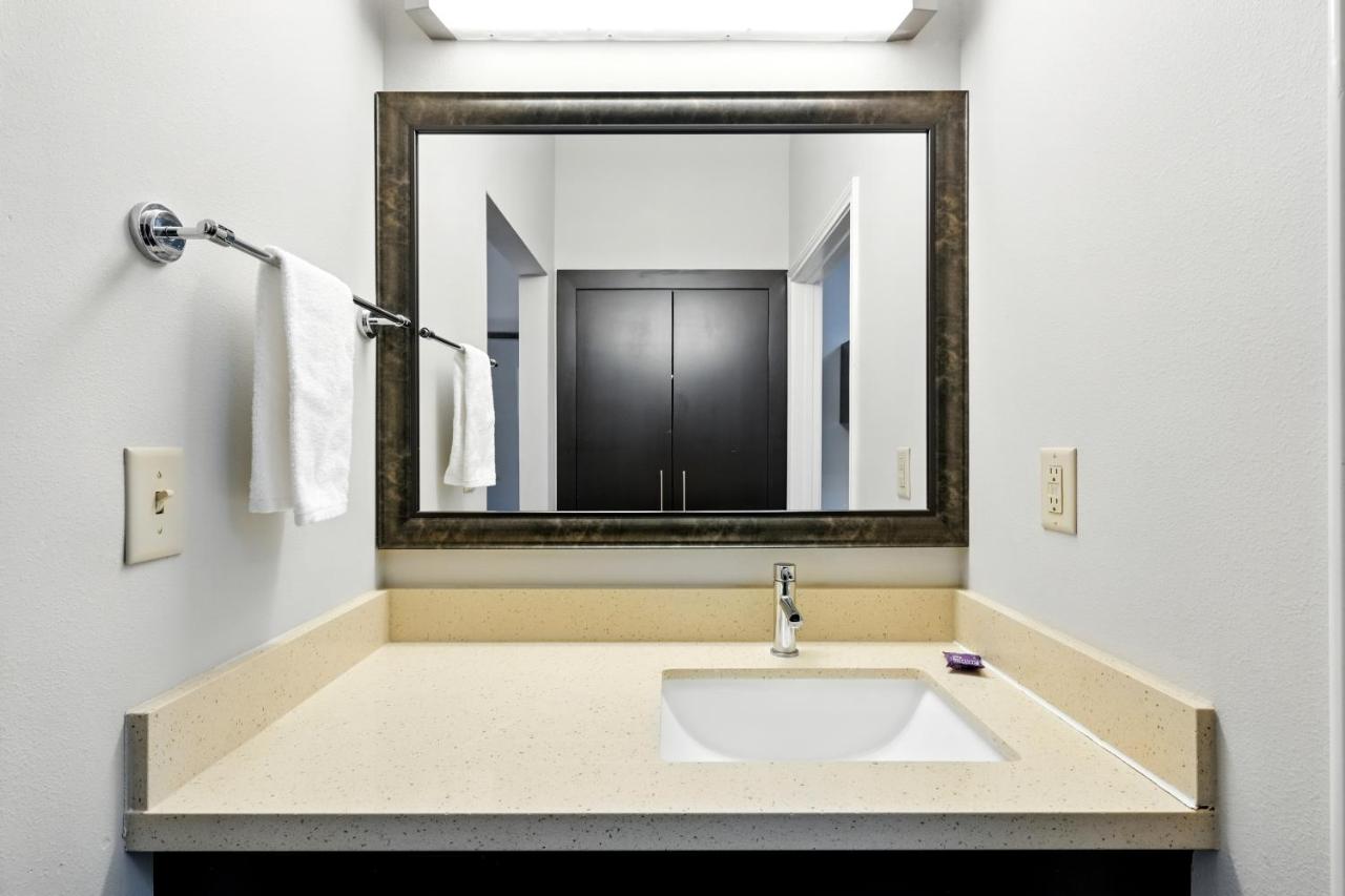 Relux at Westchase — photo 3