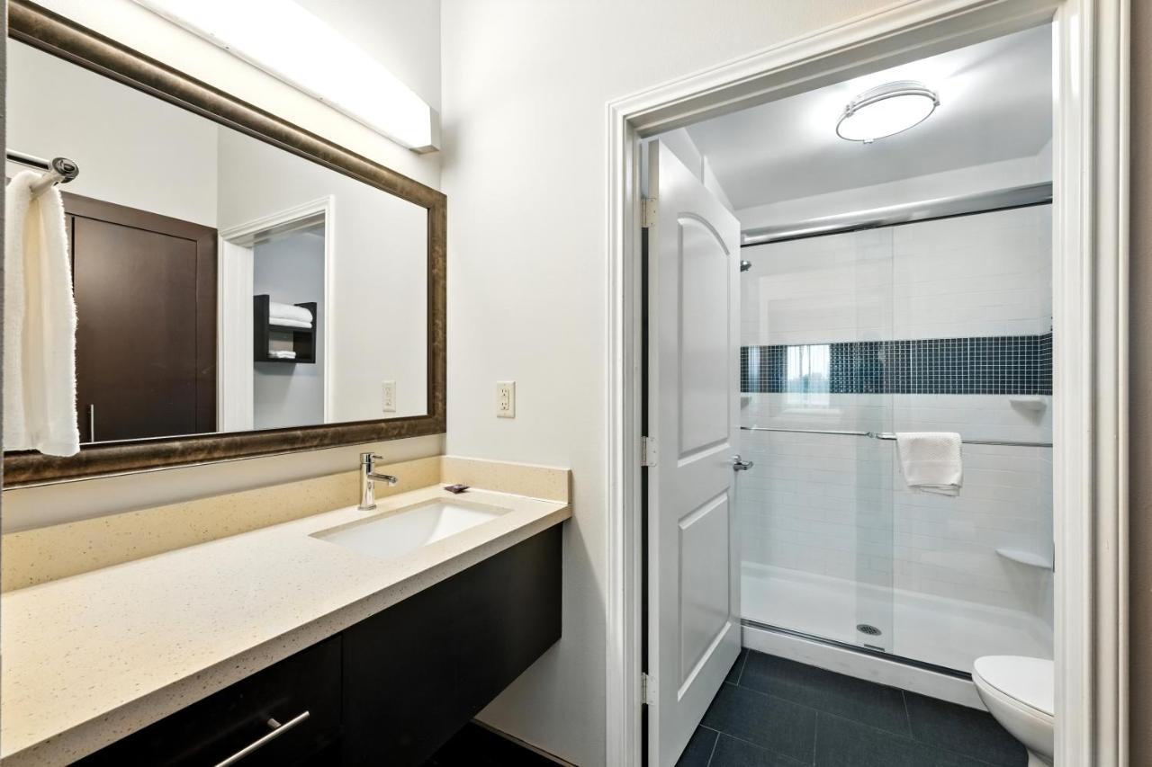 Relux at Westchase — photo 11