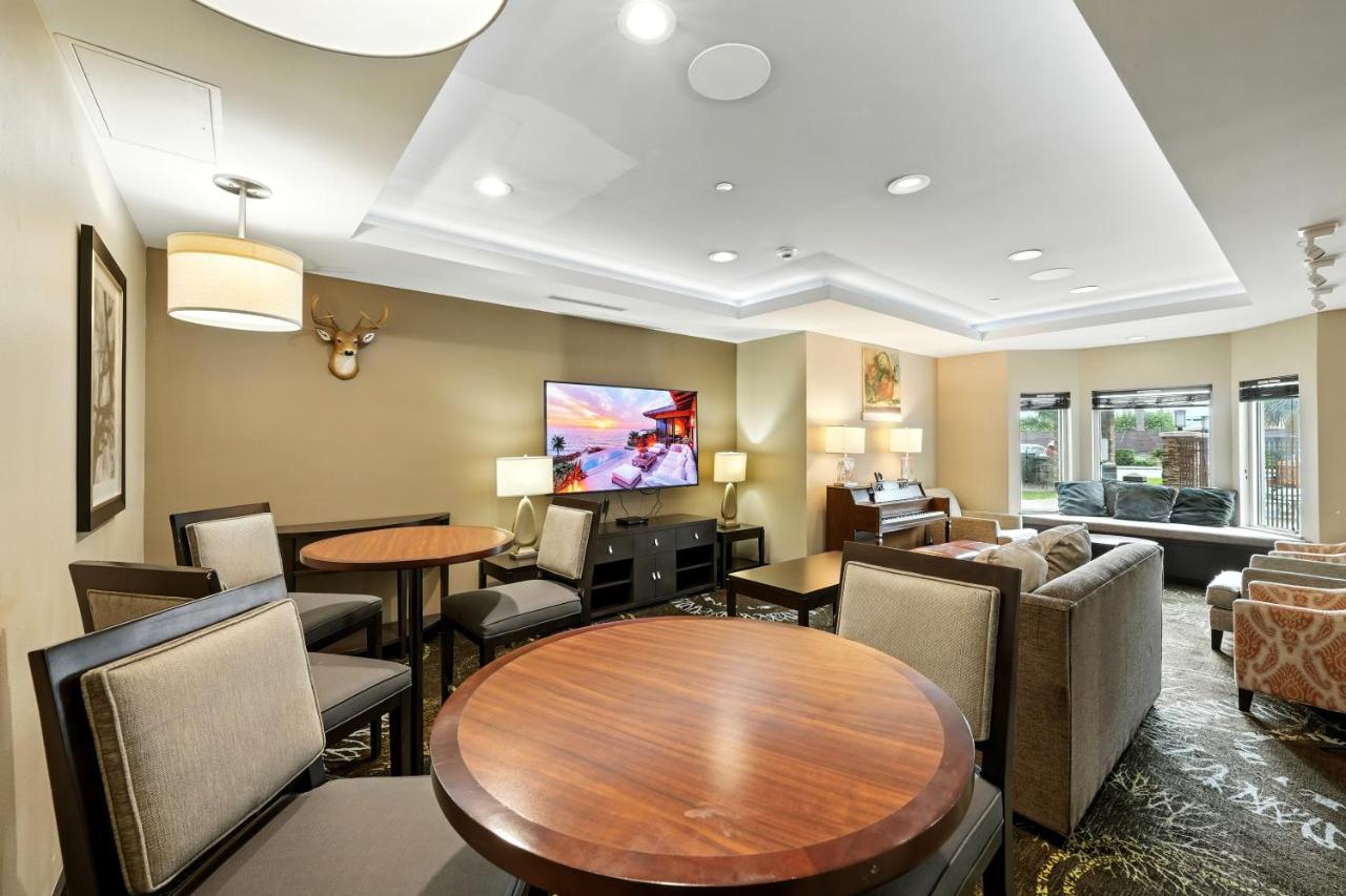 Relux at Westchase — photo 6