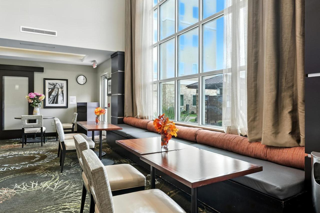 Relux at Westchase — photo 5