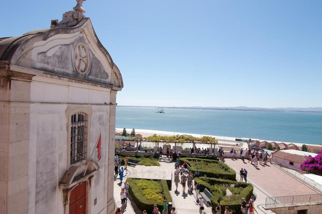 Alfama Balcony - Awesome Tagus View - 2