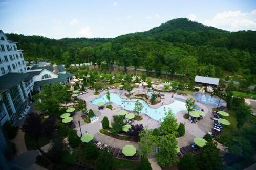Dollywood's DreamMore Resort and Spa — photo 24
