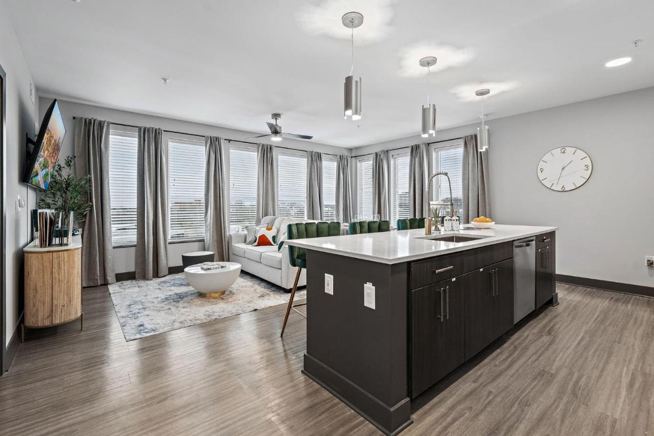 Skyline Views & PoolMins to Vanderbilt - 3