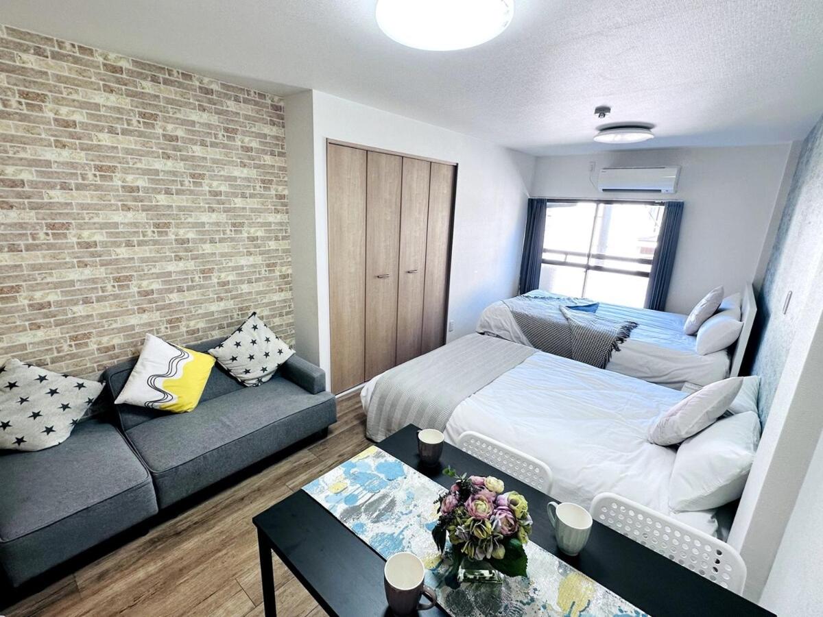 M205 8 mins from Ikebukuro sta 9 min to Shinjuku by Train