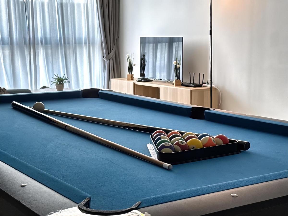Sky88 3BR luxury condo w Pool Table (TOWN AREA)