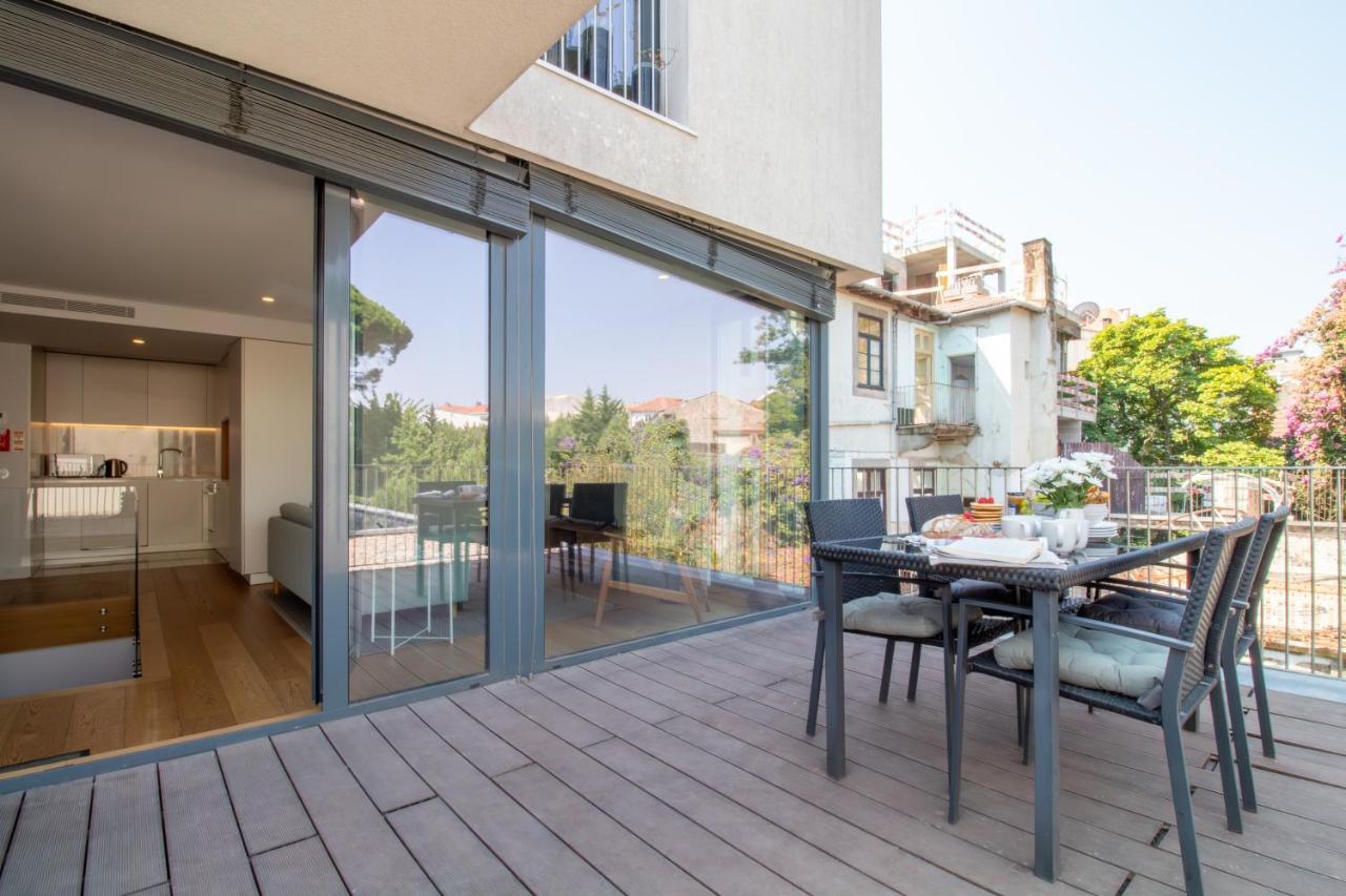 LovelyStay - Primrose 2BR Flat with Free Parking, AC and Balcony - 2