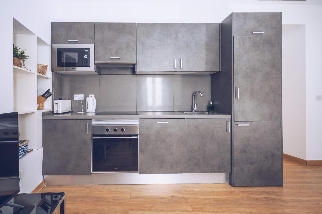 2-BR Gem in Gibraltar's Heart