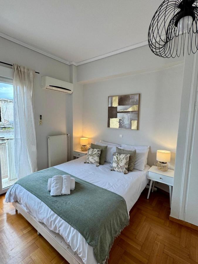 Plaka Flat with View of Acropolis - 2