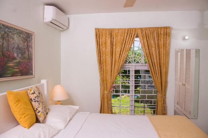 Deluxe Columbus Heights - 2