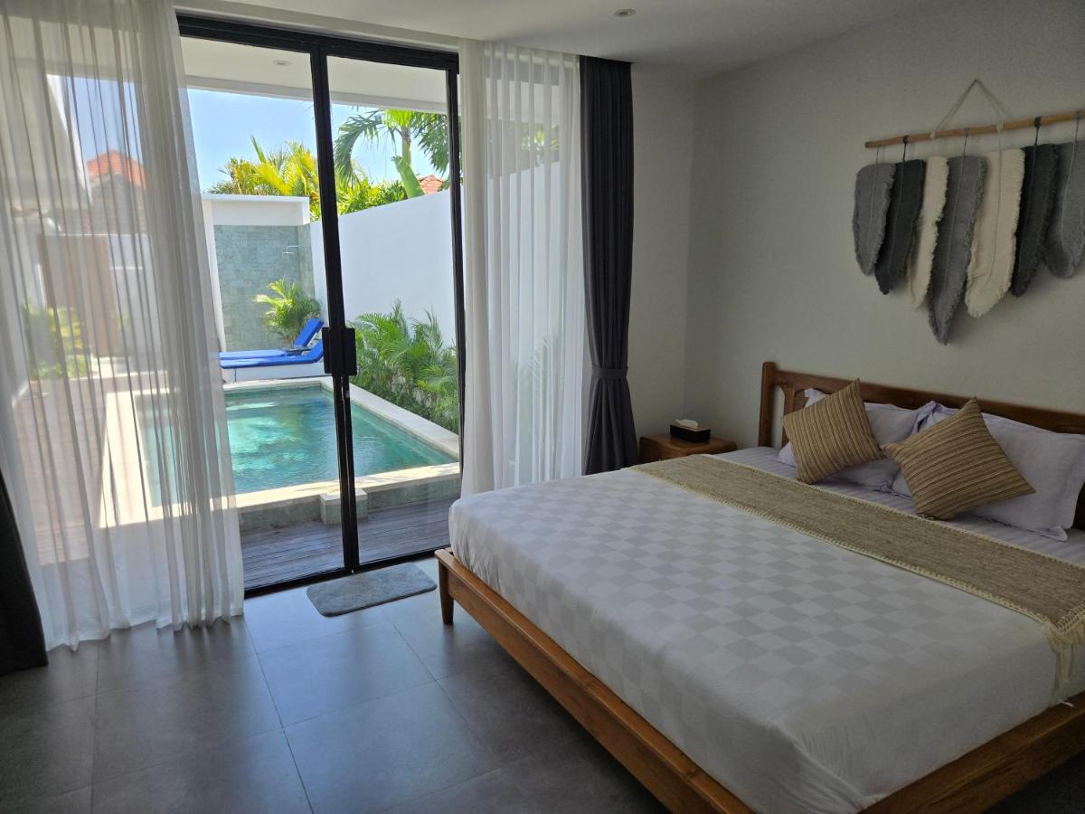 Sunflower Bali Villa 3BR Legian Double Six Beach - 2