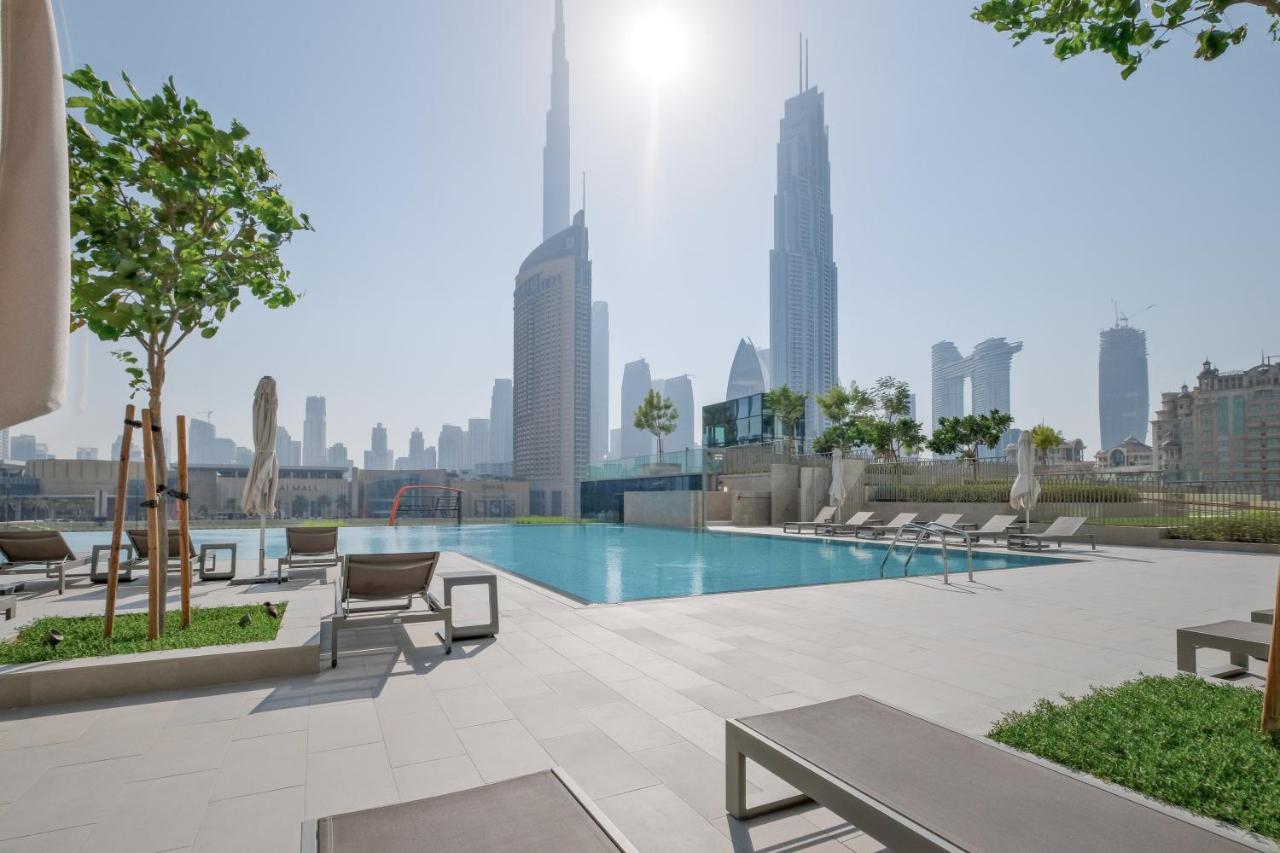 Burj View Chic 2BR Downtown Dubai - 4