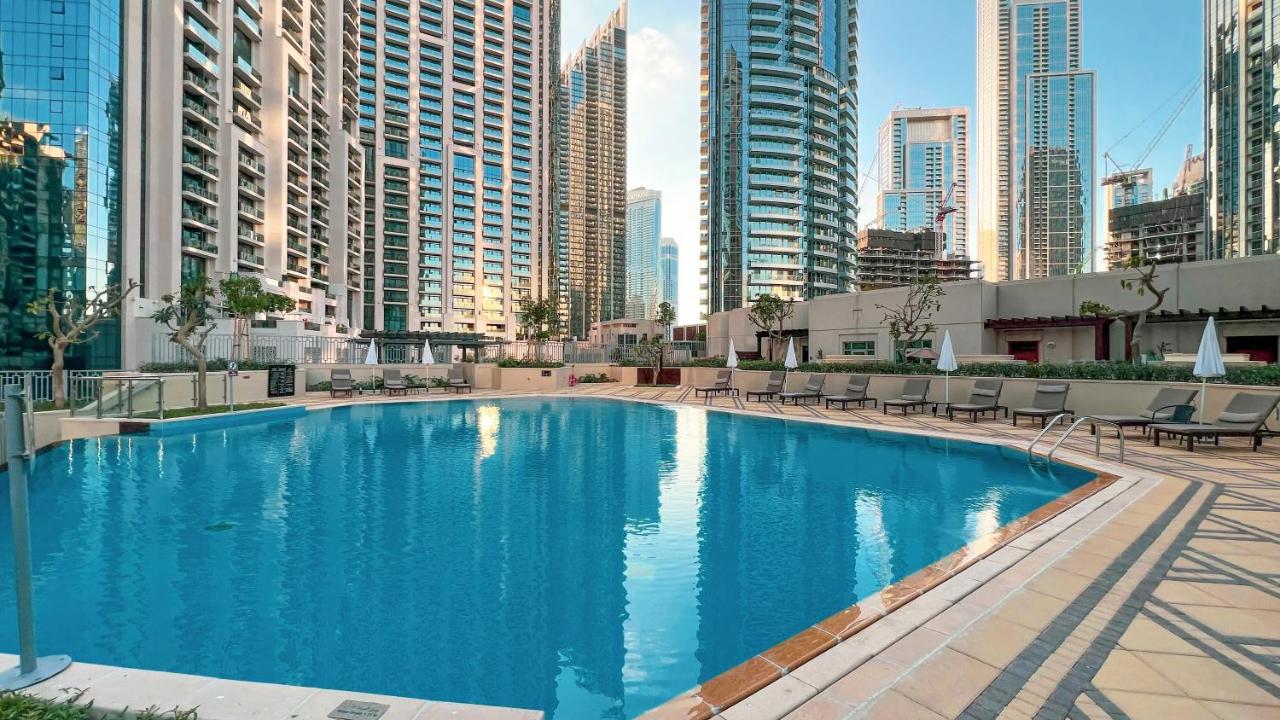 Classic 1 Bed Suite in The Residence Tower 3 - 5