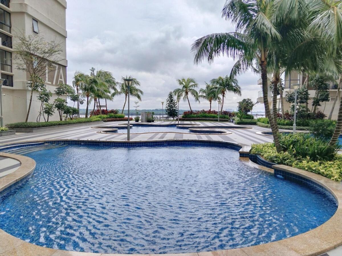 DangaBay 2BR 6pax Cozyliving - 4