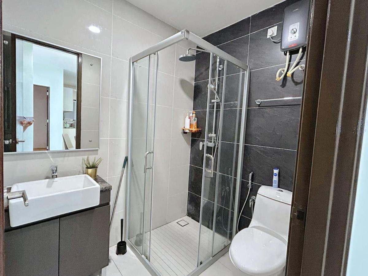 DangaBay 2BR 6pax Cozyliving - 3