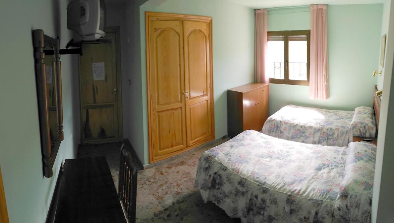 Casa Rural Martina, Guadalaviar, Spain - Booking.com