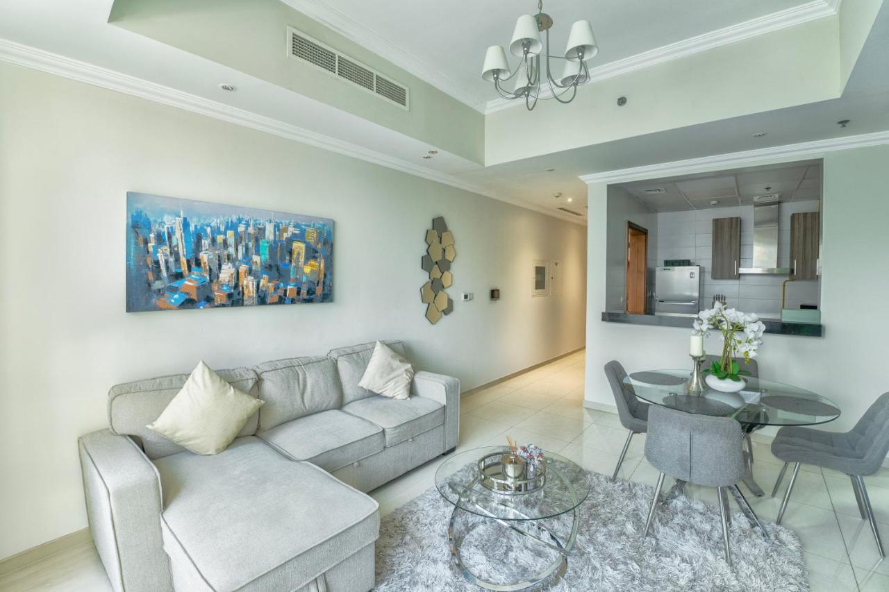 Dunya Tower 1BR Heart of Dubai Downtown - 5