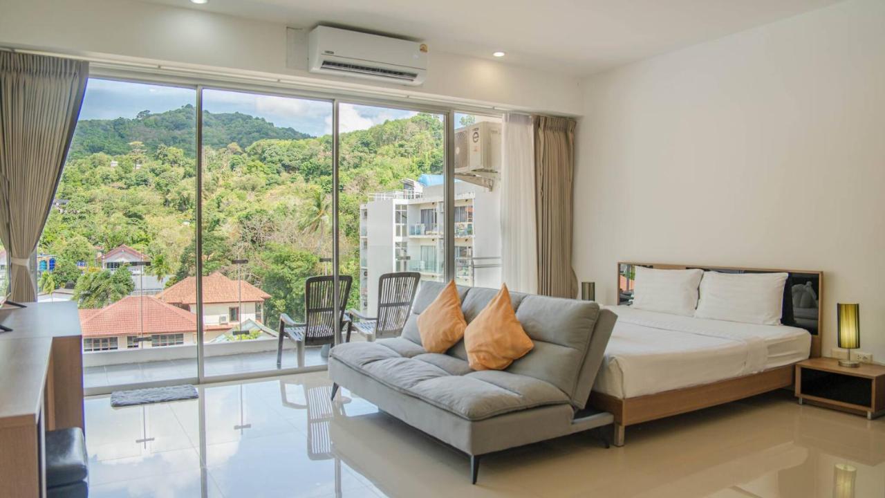 Mountain Loft 700m from Beach [Pool & Gym] - 2