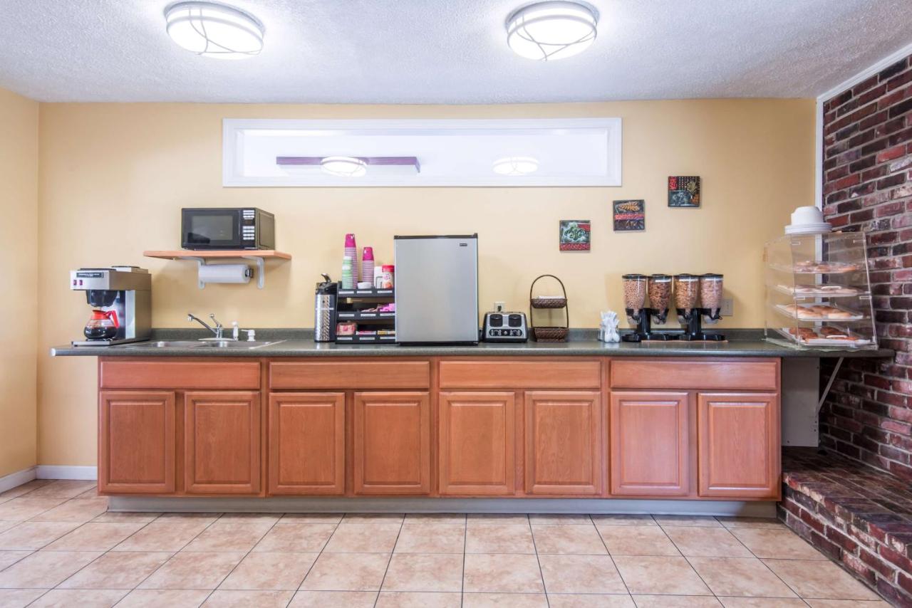Relax Inn Motel — photo 14