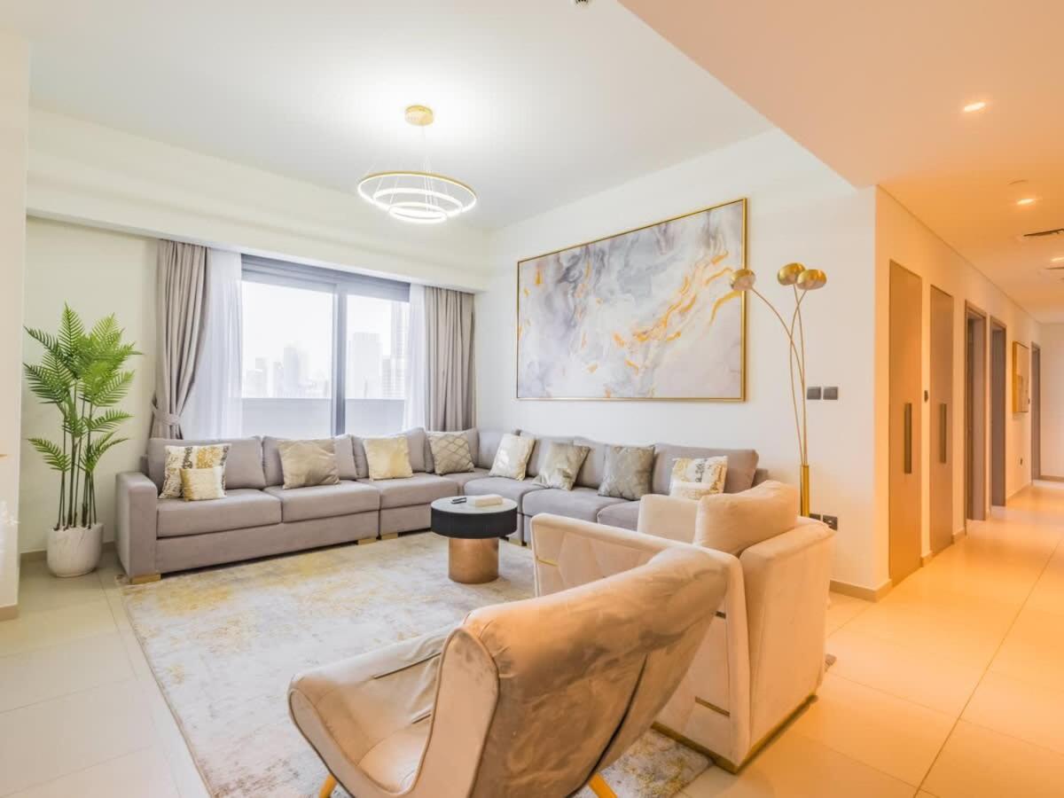 TRPS - Act One Act Two Towers, Downtown Dubai - 3BR Plus Maid with Iconic Burj Khalifa View - 5