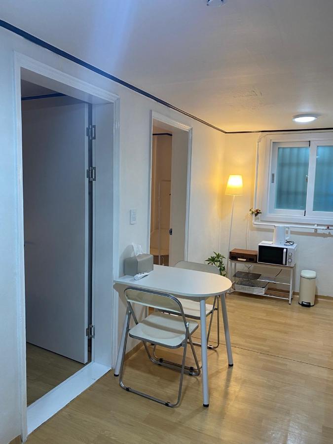 Seoul Yongsan - 2 Bedrooms - Hannam - 5min Hangangjin - 10min Itaewon - 4