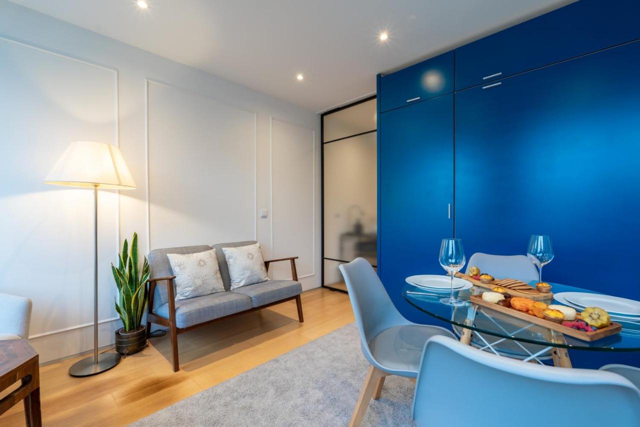 Stylish Flat with Workspace & Garage by HostWise - 3