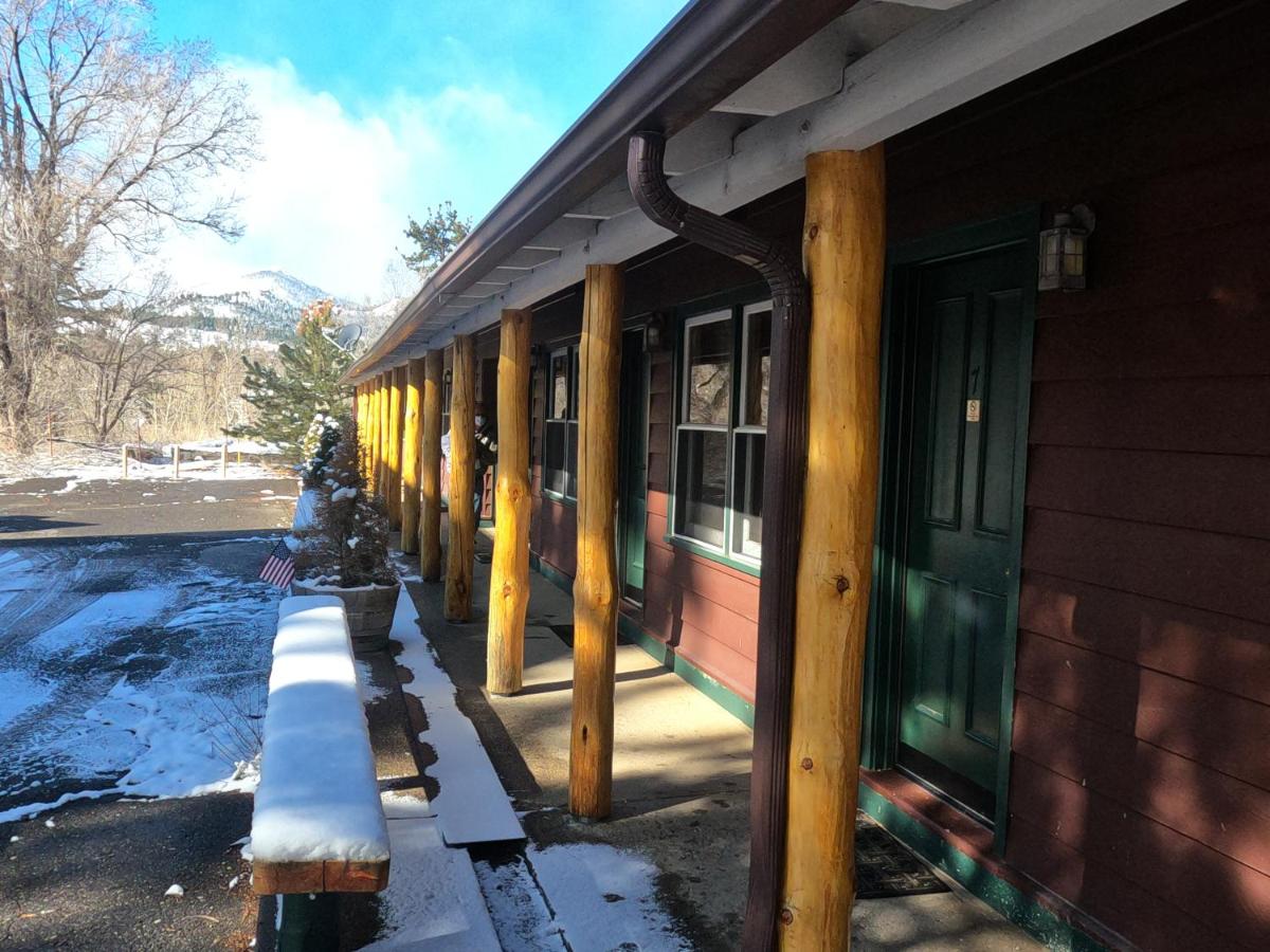 CREEKSIDE LODGE — photo 20