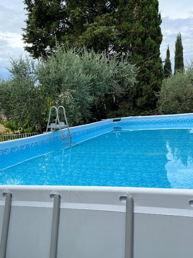 Rifugio tra gli olivi in campagna Toscana