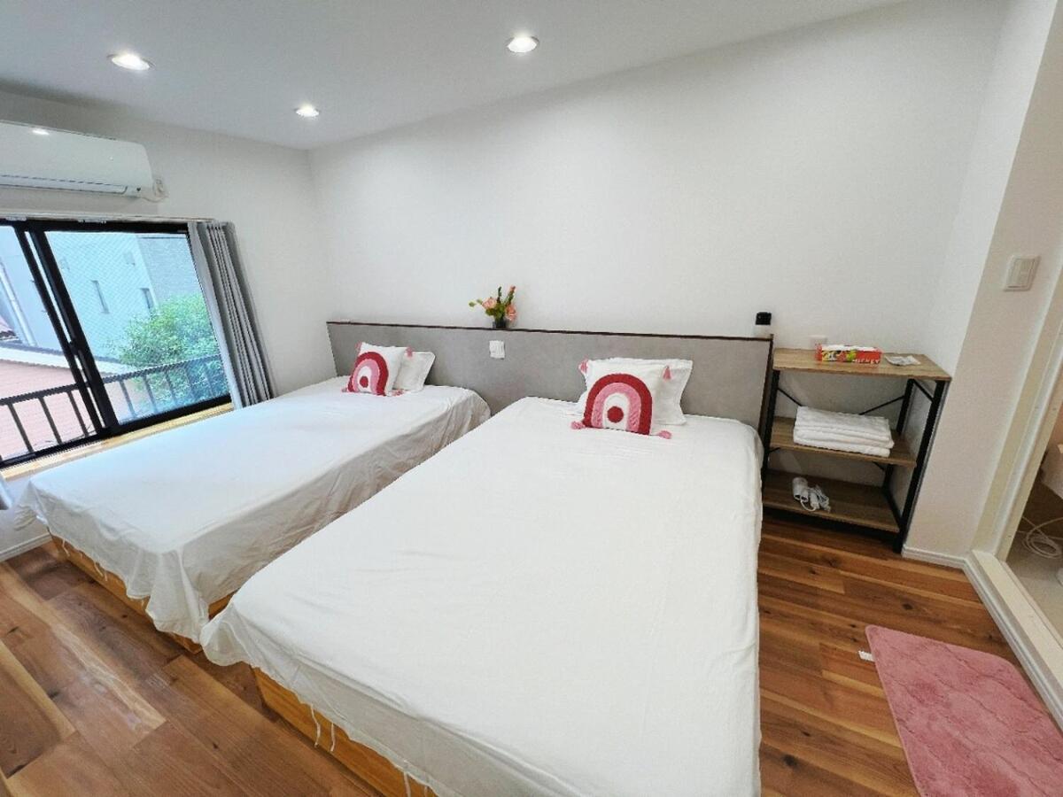 浅草花日美居 Asakusa Hanabi 303 Twin Bedroom 4 min walk to Senso-ji Temple Direct access to Narita Haneda Airport Host's listings are all at the same address