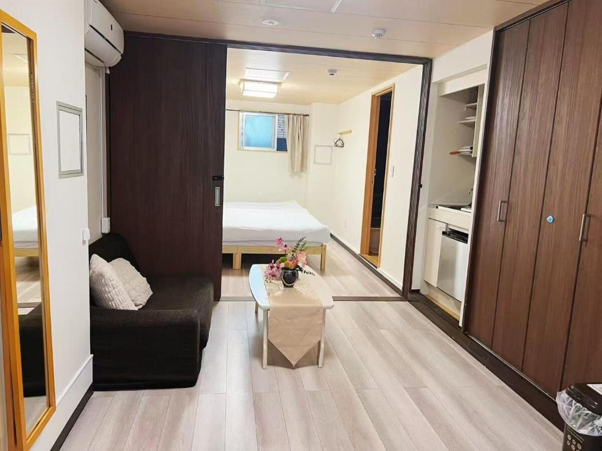 浅草小胎楼 Asakusa Hanahi, Small Tire, 1st Floor, 4-Minute Walk to Asakusa Temple, Direct Subway Access to Narita and Haneda Airports, Private Room